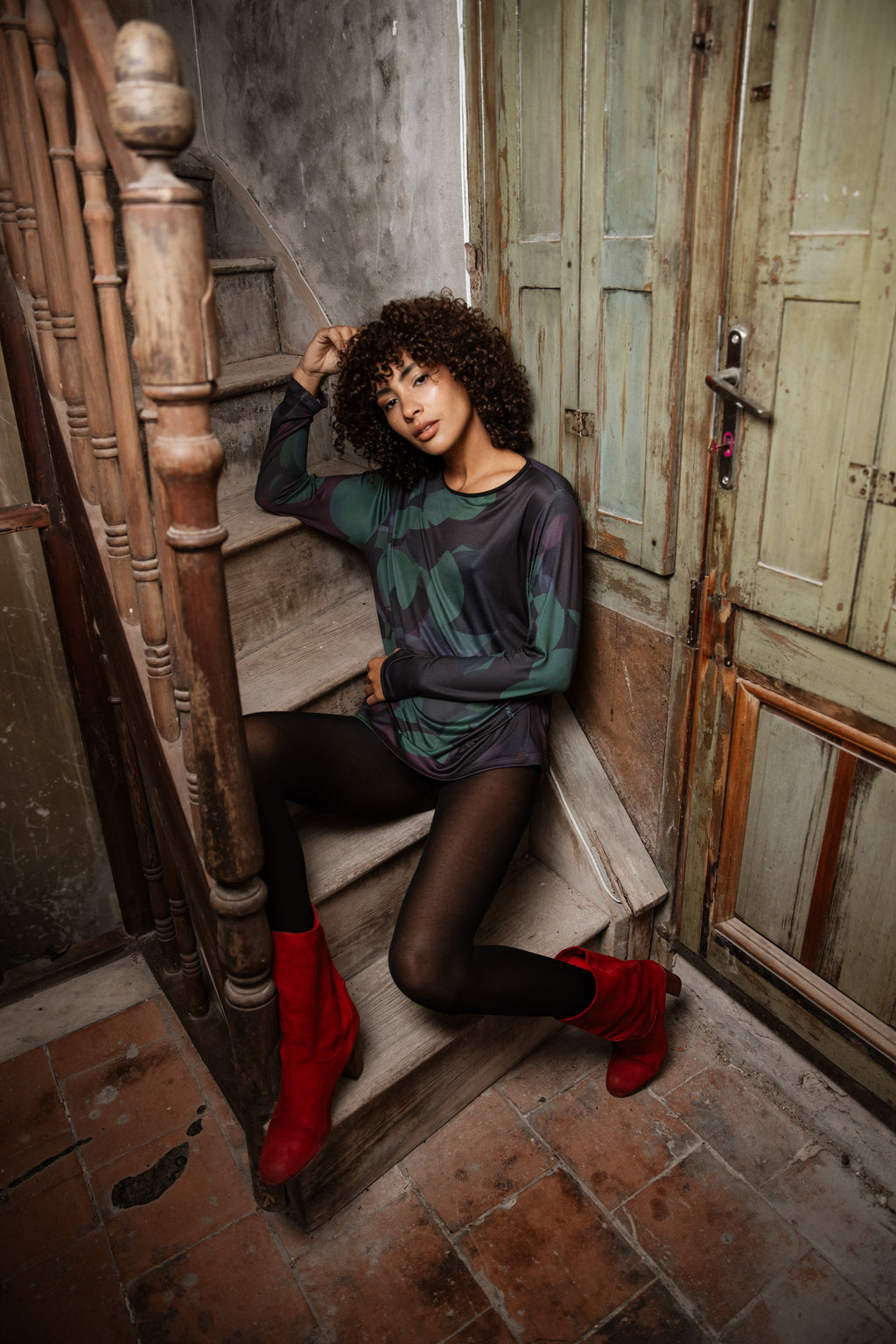 Remera Destellos Petroleo