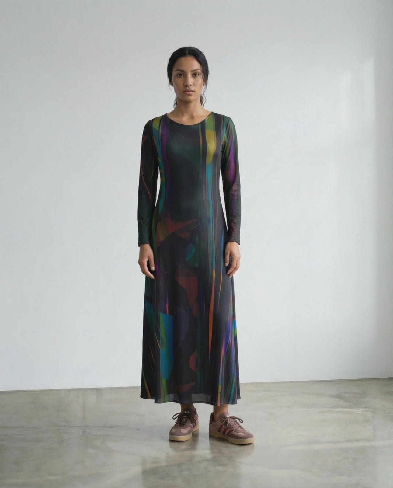 Vestido midi corteza en jersey estampado diseño uruguayo Ana Basanta
